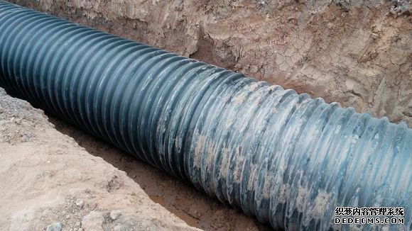 埋地用钢带增强聚乙烯(HDPE)螺旋波纹管(图1)